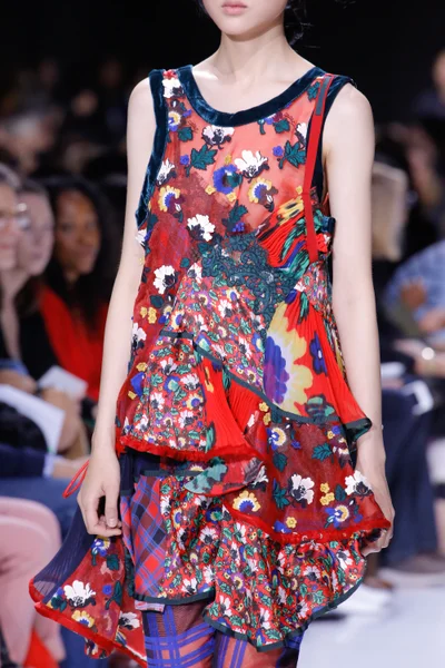 Look 80